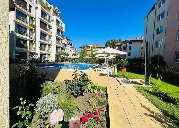 Location In Sunny Amber Апартаменты Солнечный берег